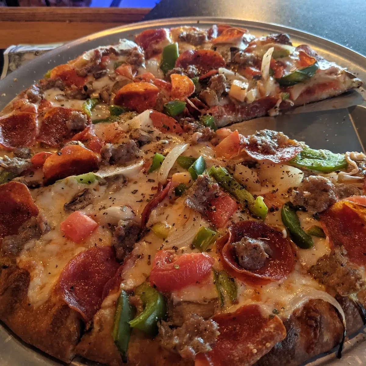 Great Pizza Bring Yer Own Pineapple