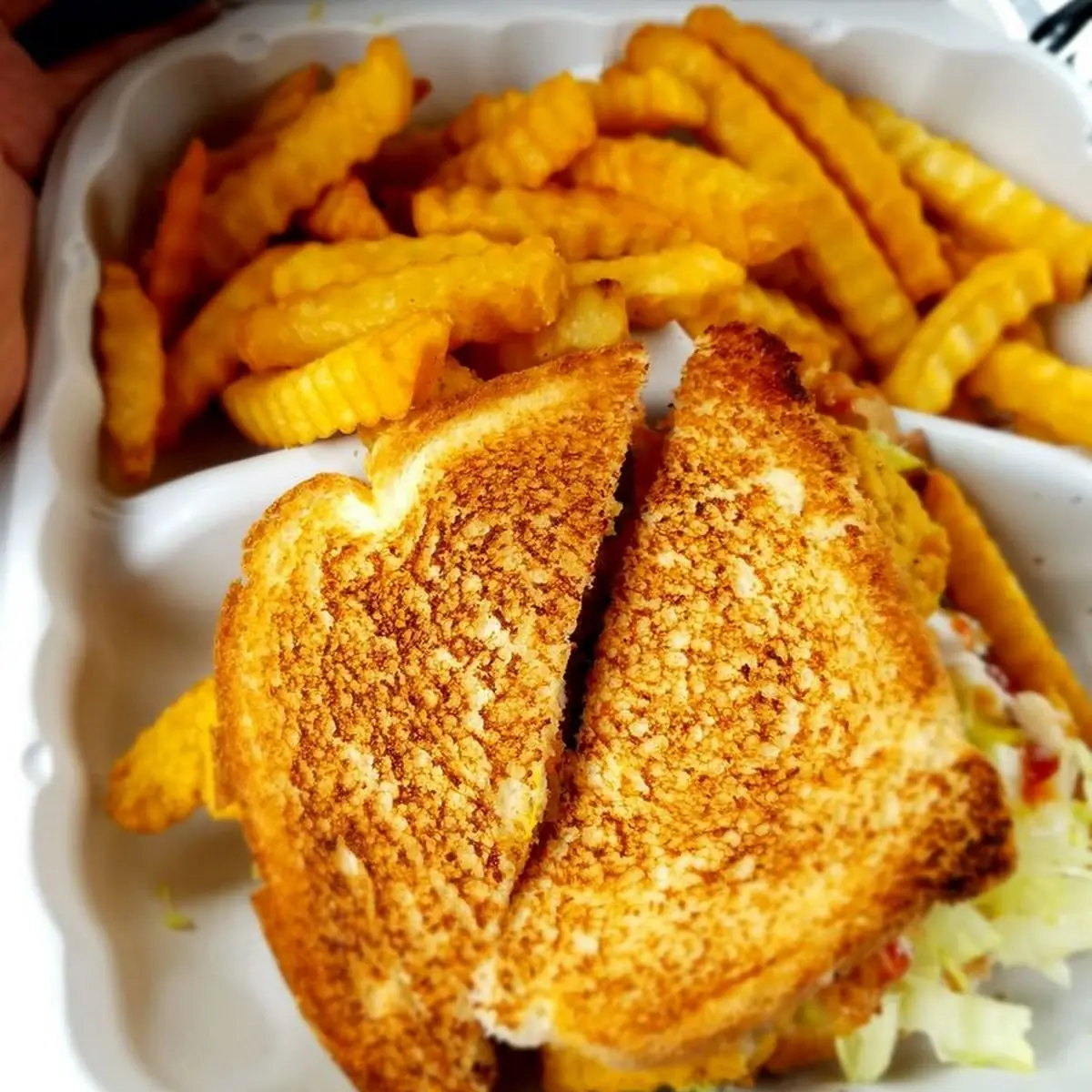 Lucky's Tuna Melt