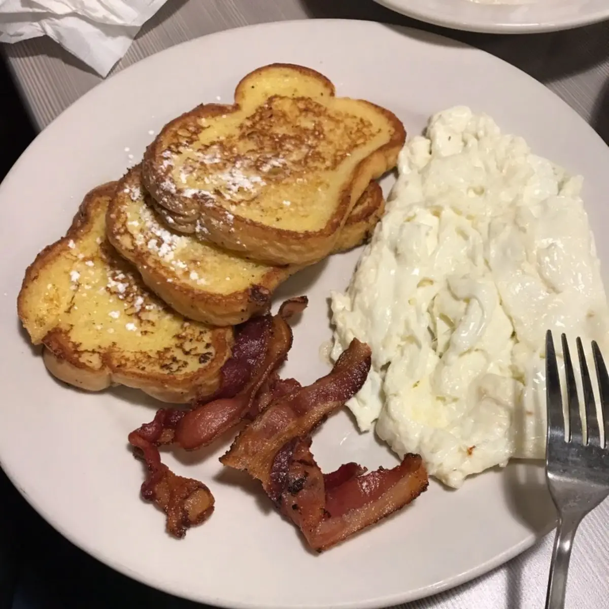 Scrambled Egg Hash Browns & Toast