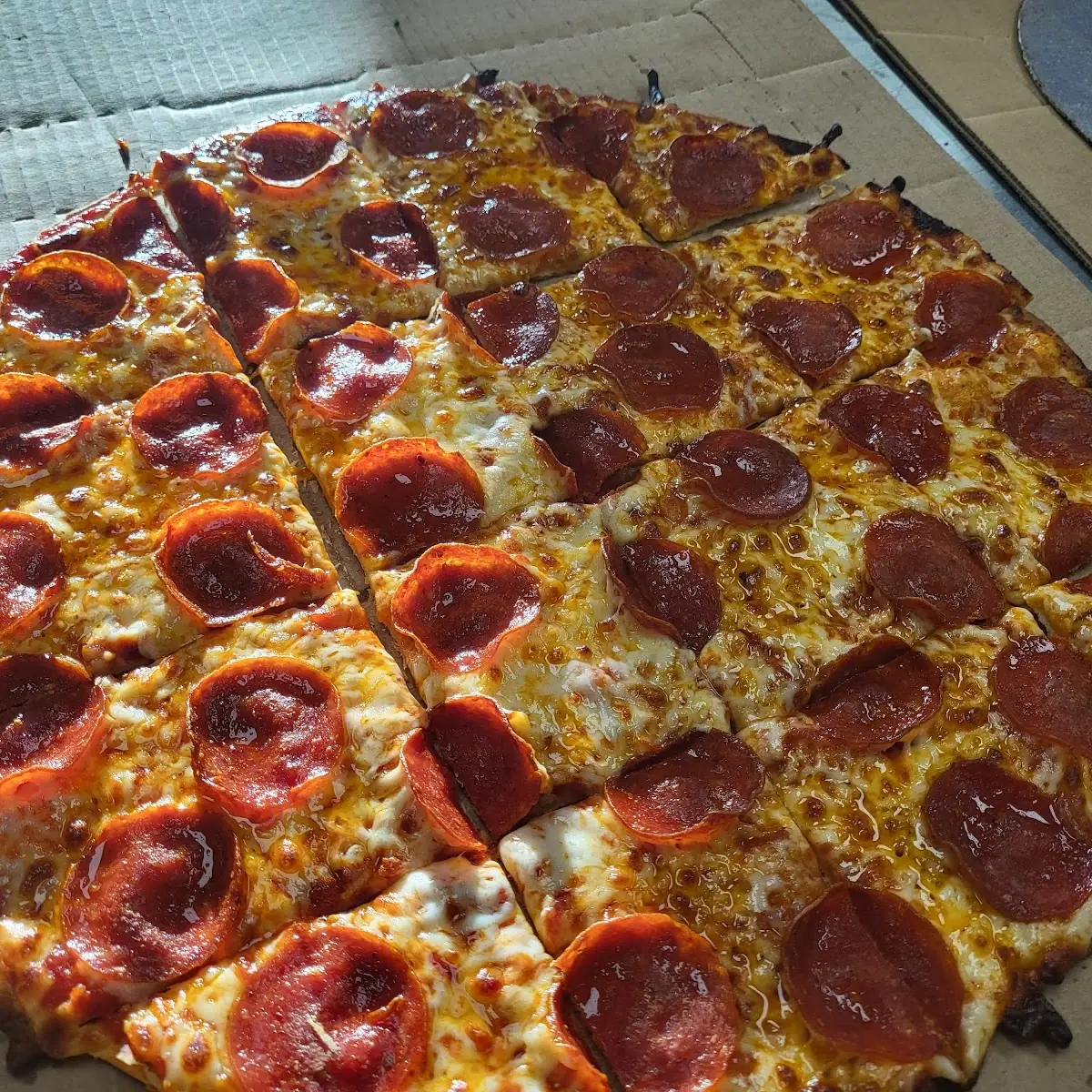 Thin Crust Pepperoni Pizza