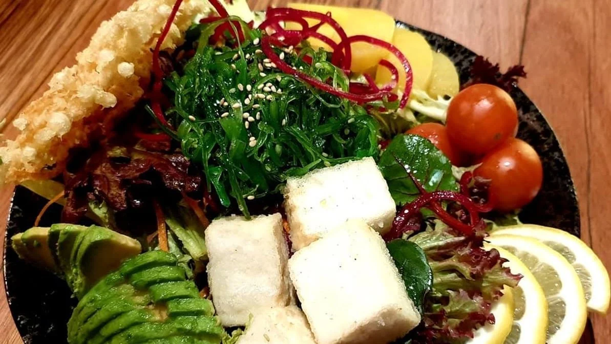 Highlights, Akira Sushi