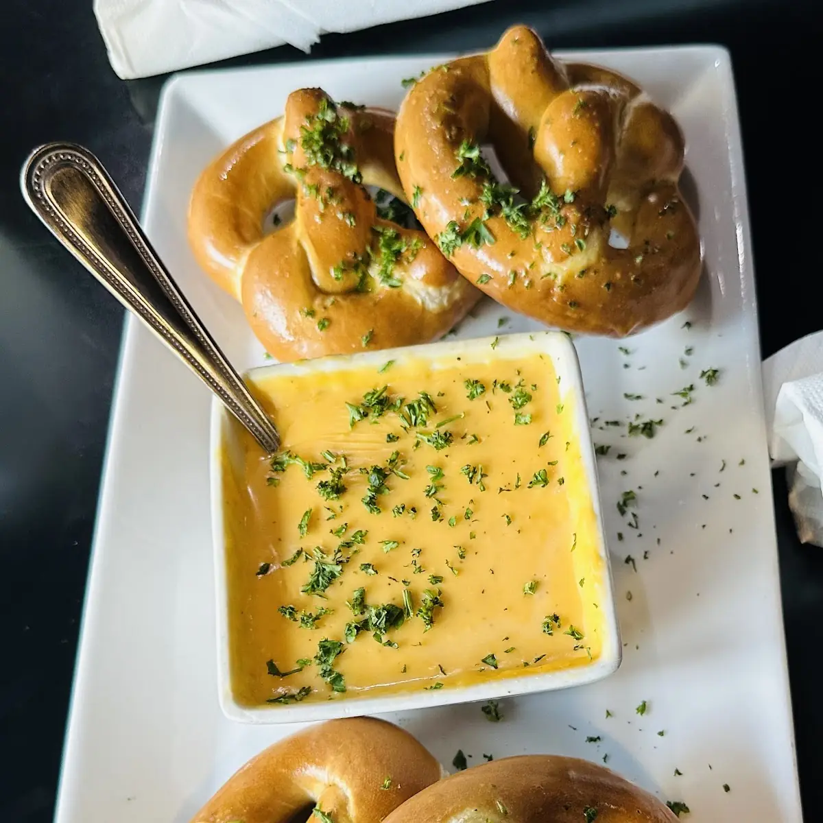 Beer Cheese Dip with Pretzels