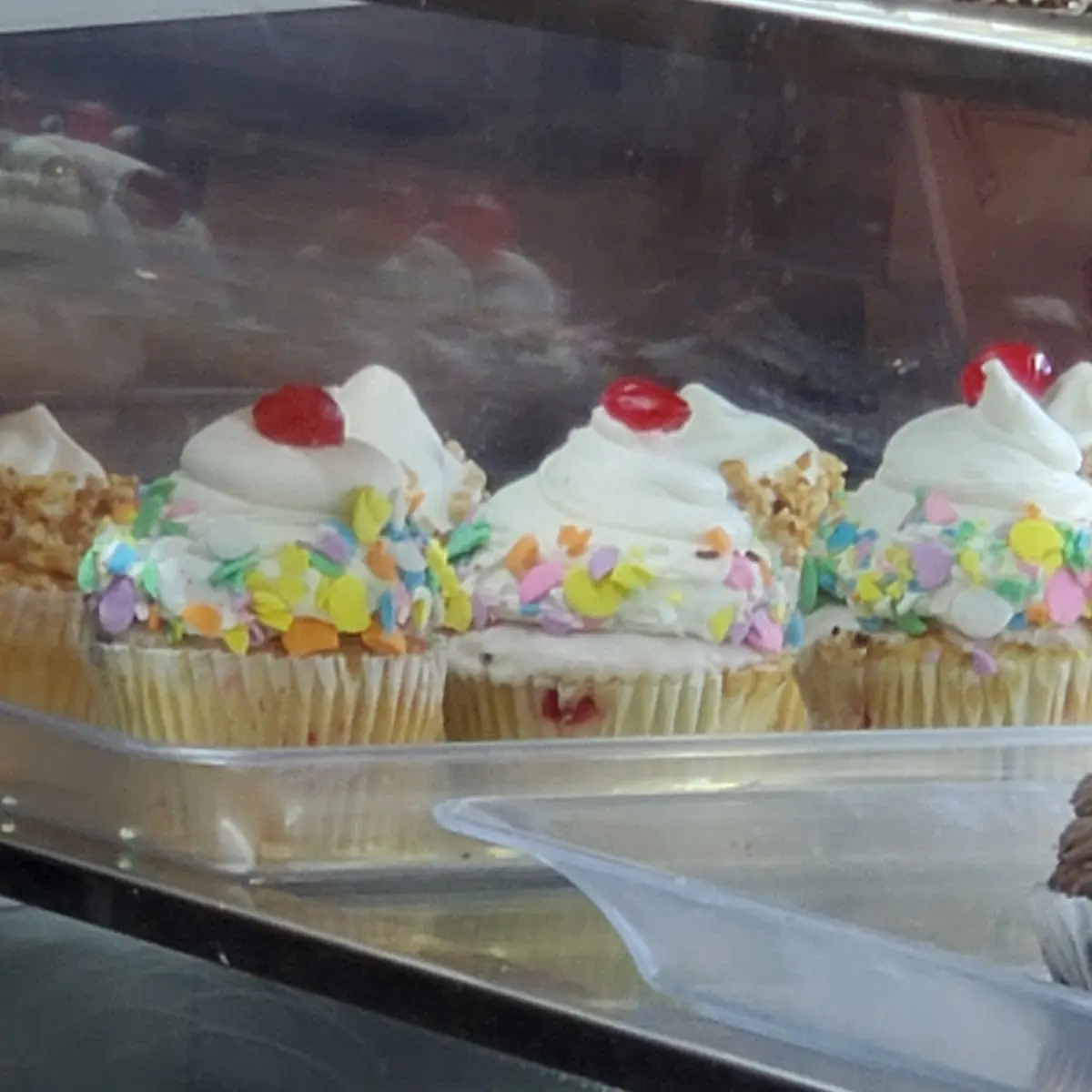 Fruity Pebbles Cupcakes