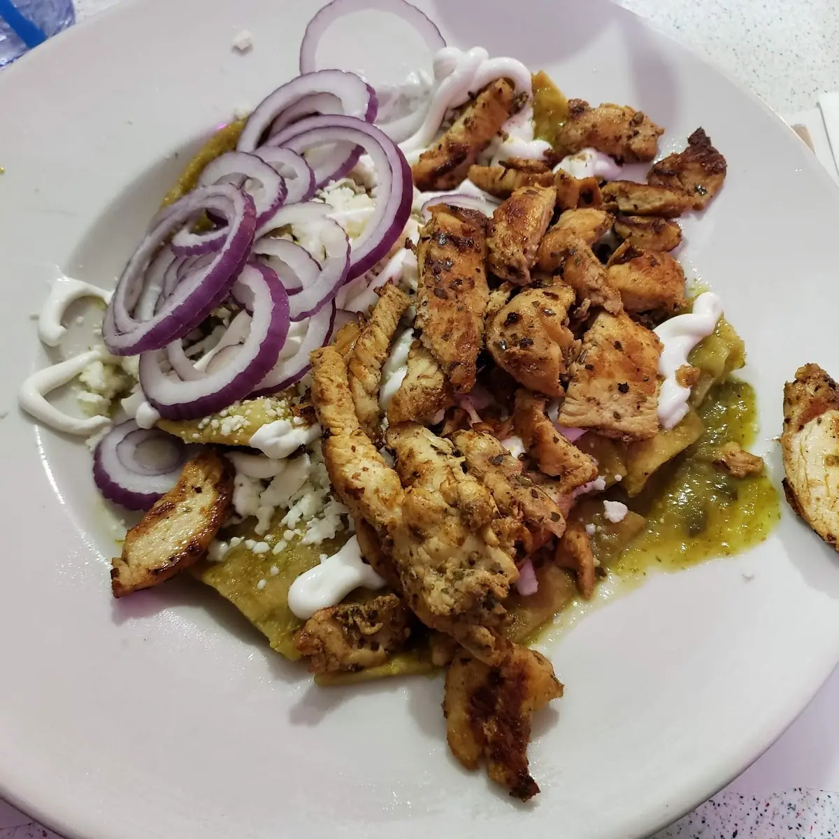 Chilaquiles Verdes Con Pollo