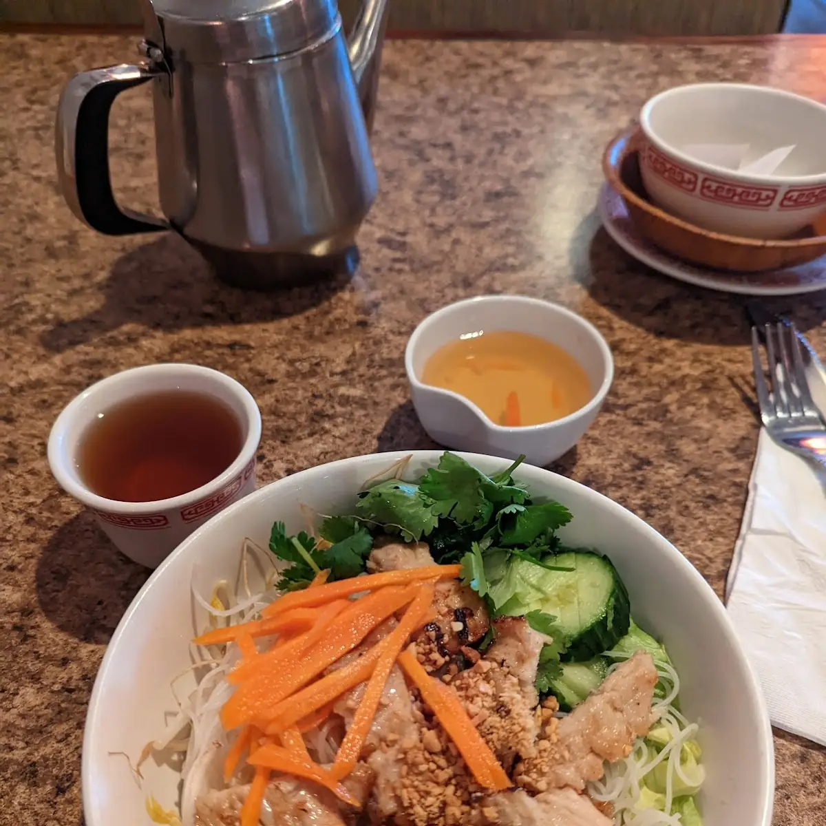 Grilled Chicken and Rice Noodles