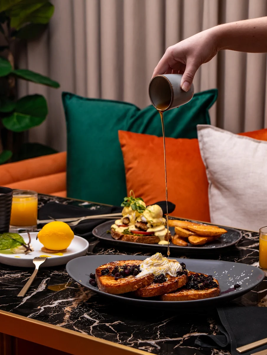 Highlights, Mille Restaurant & Cafe