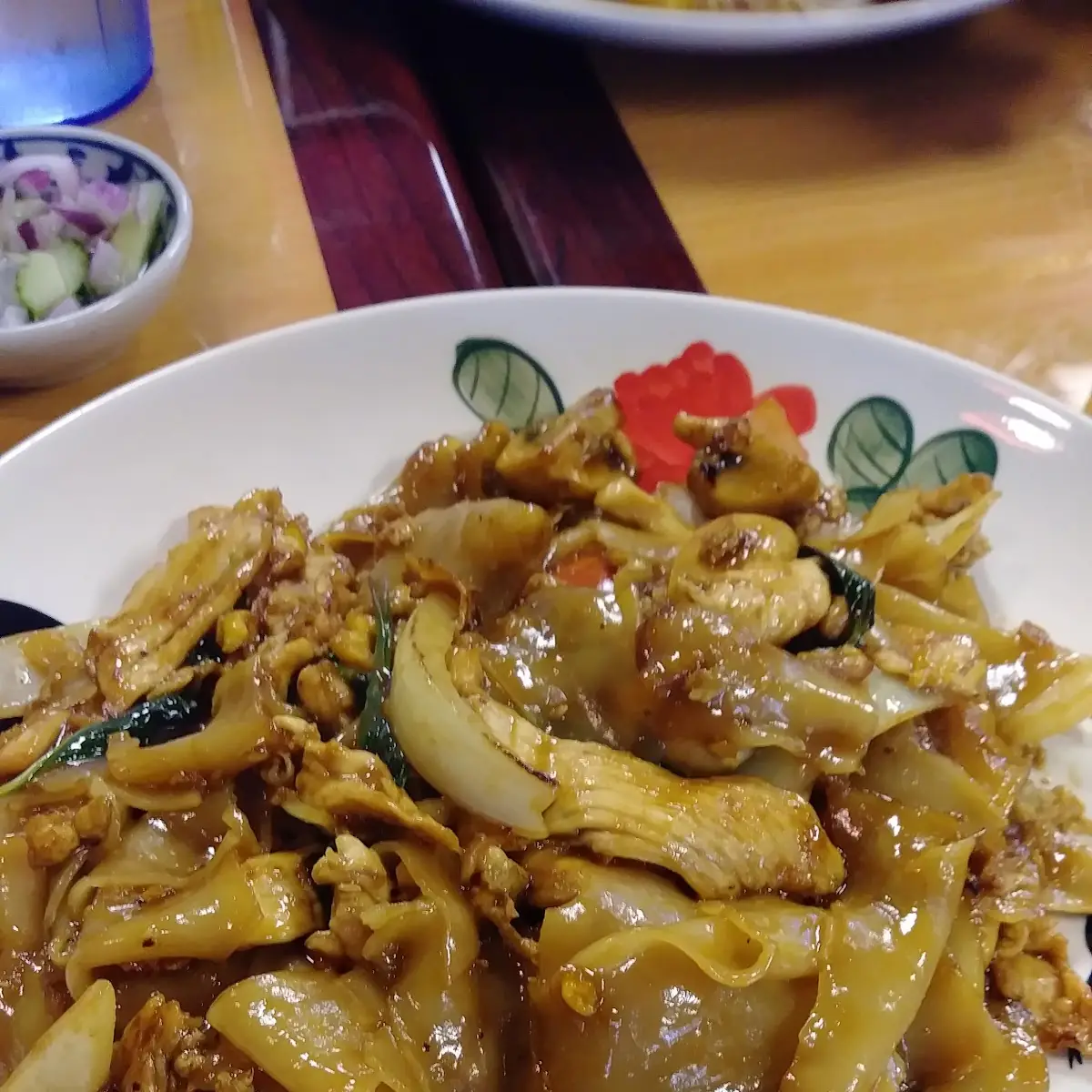 Chicken Pad Kee Mao