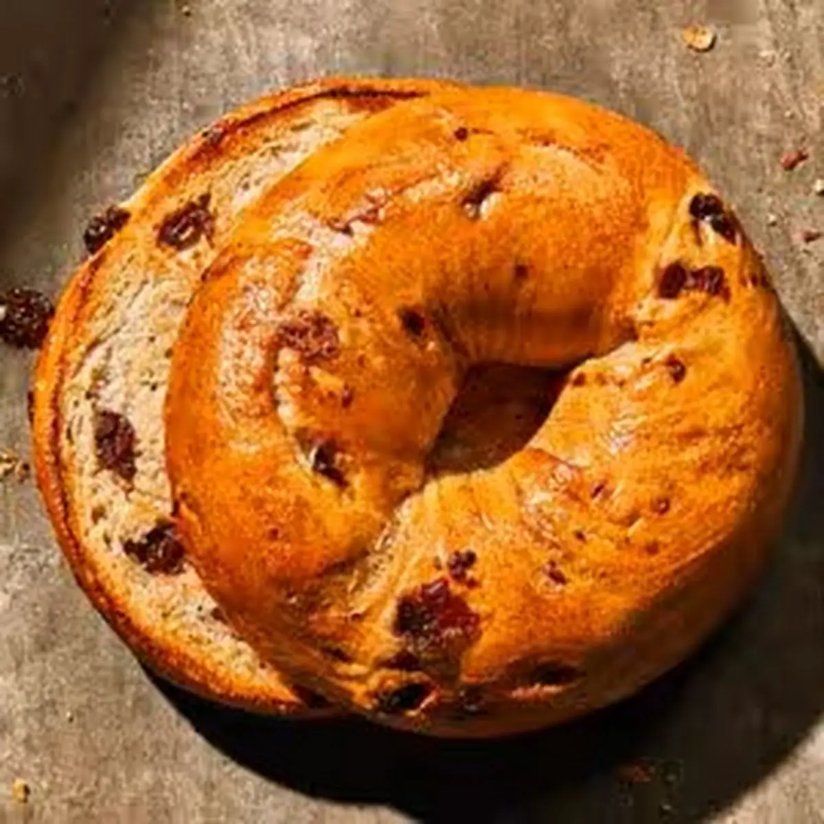 Cinnamon Swirl & Raisin Bagel