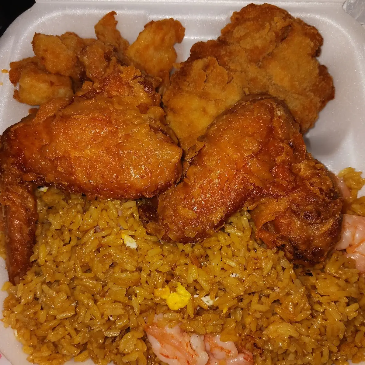 Fried Chicken Wings and Shrimp Combo with Shrimp Fried Rice