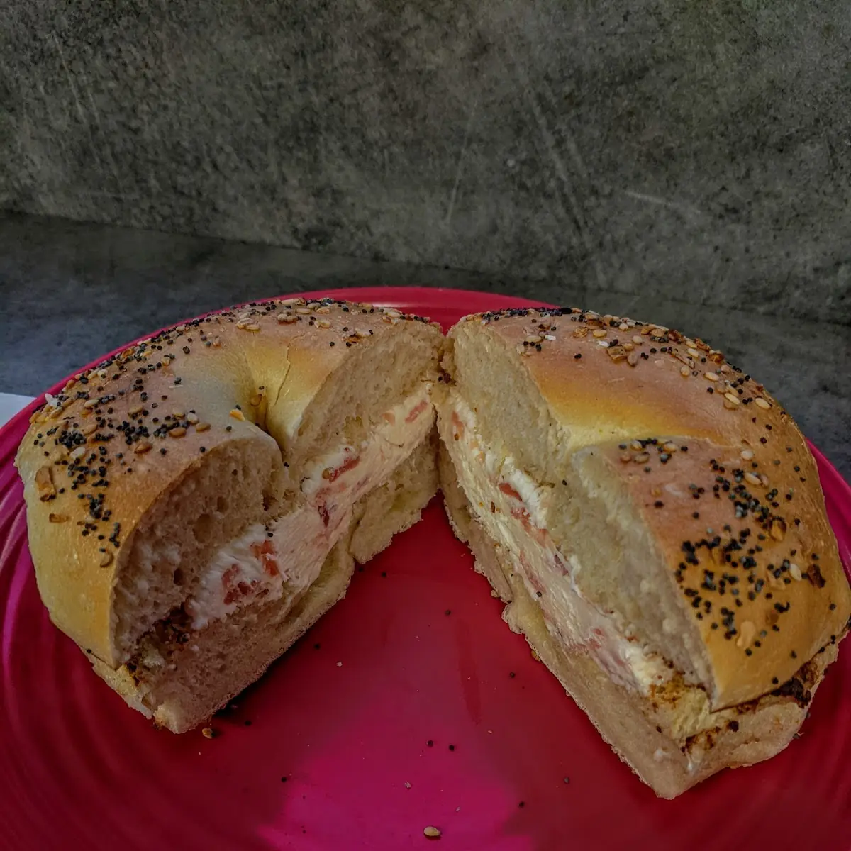 Locs Spread on an Everything Bagel