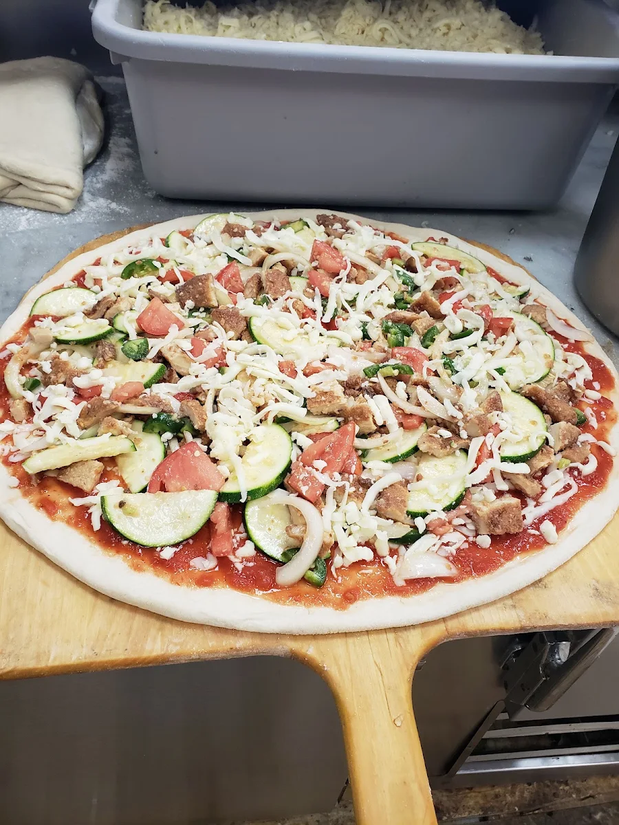 Pizza Vegetariana Con Pollo Asado