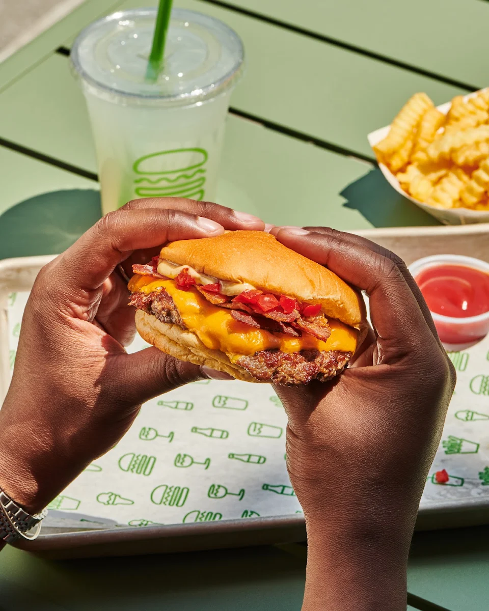 Highlights, Shake Shack - King West