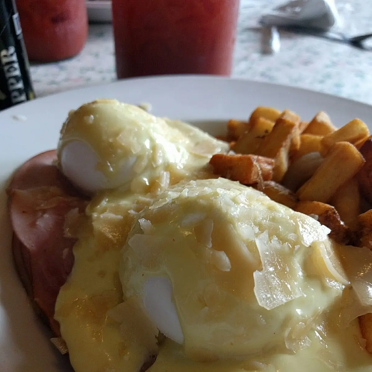 Salmon Benedict