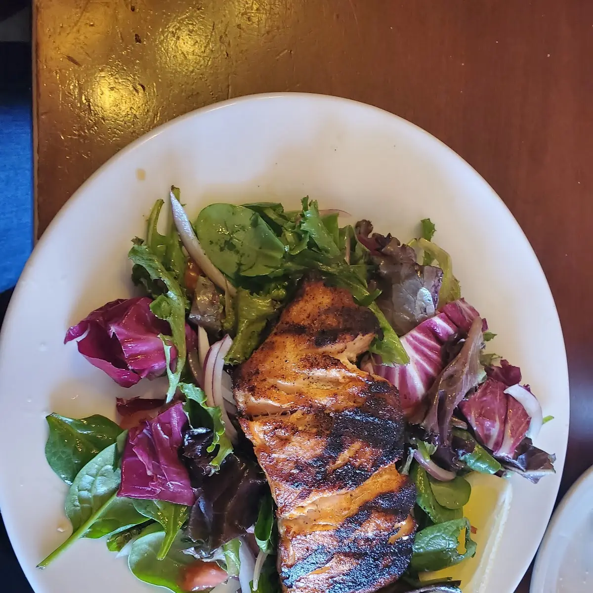 Grilled Salmon Salad