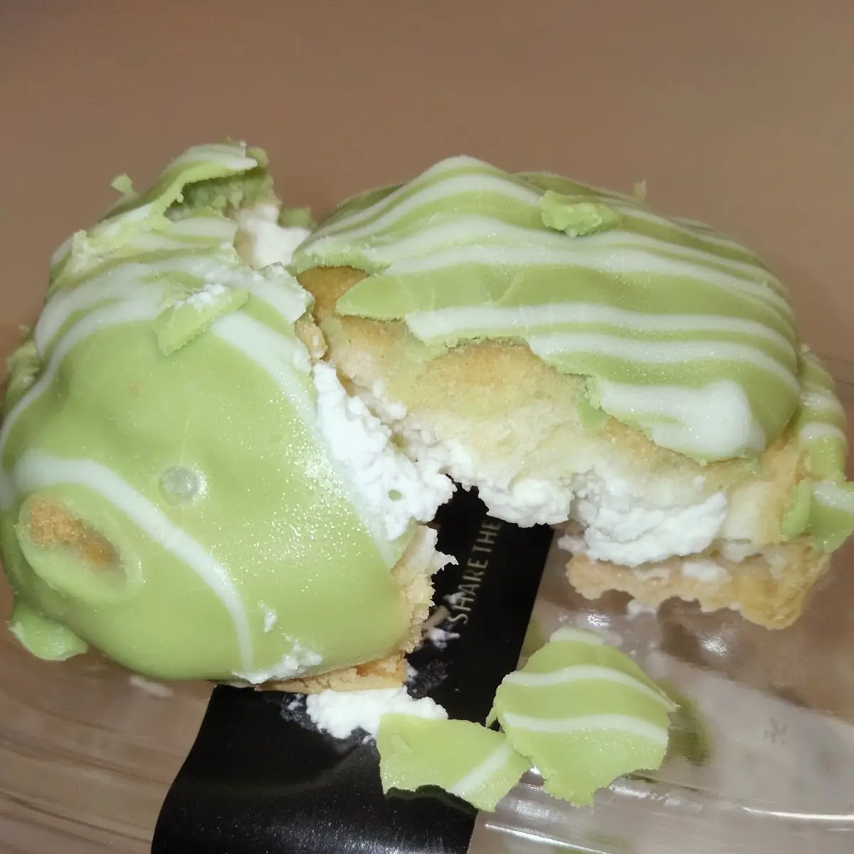 Matcha Cream Puff