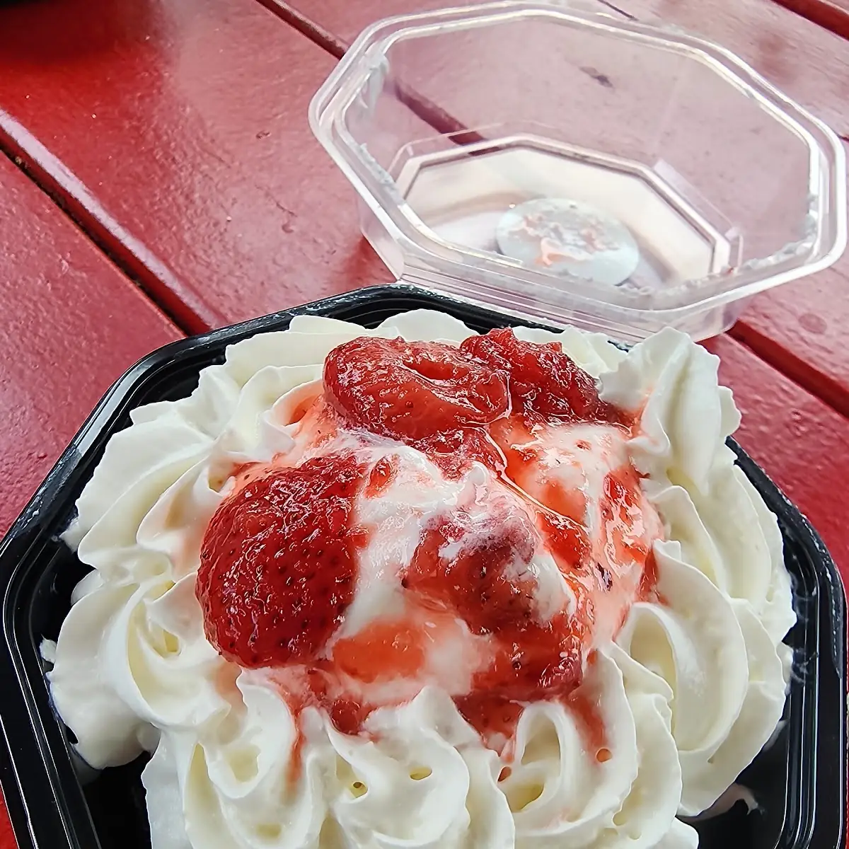 Strawberry Sundae