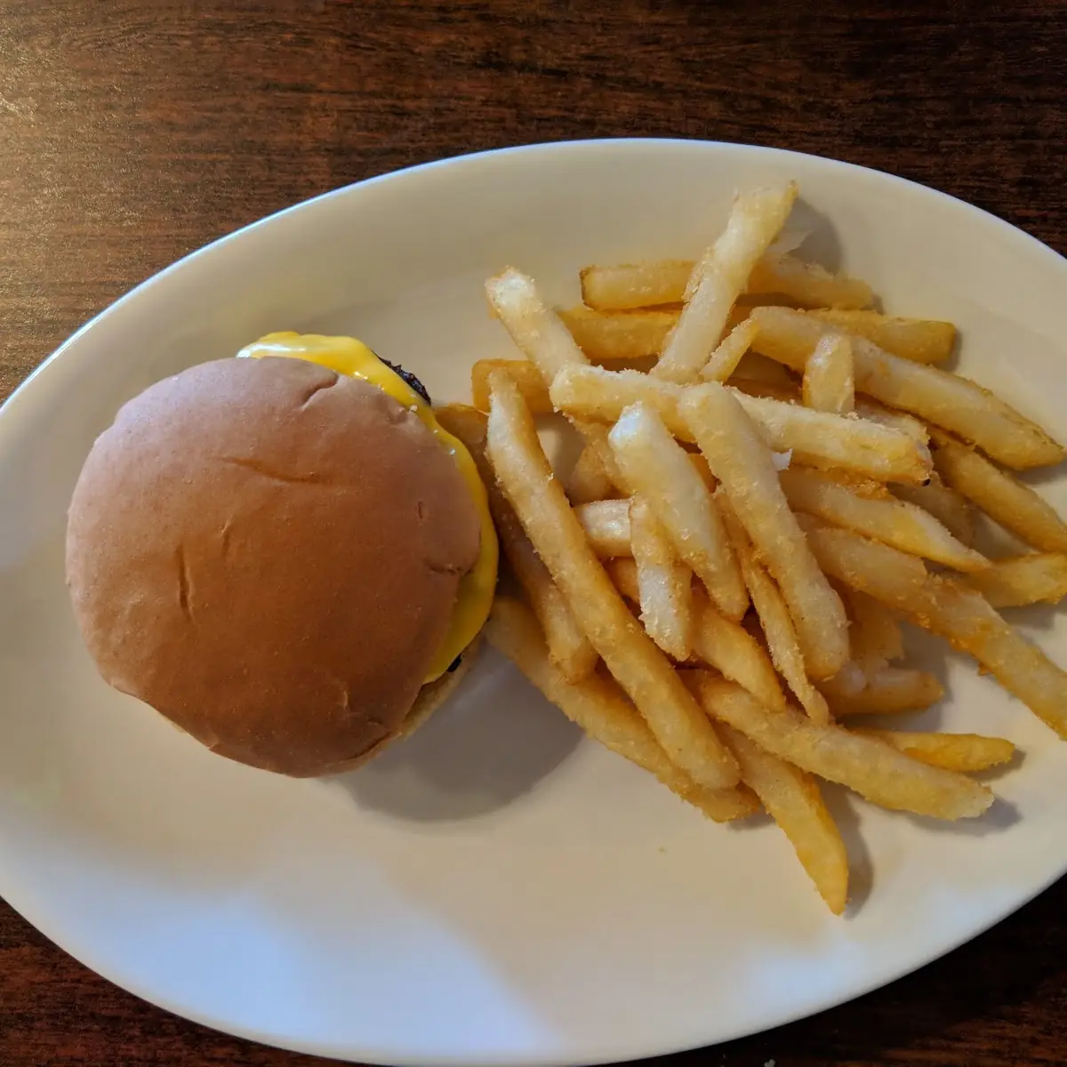 Kids Cheeseburger