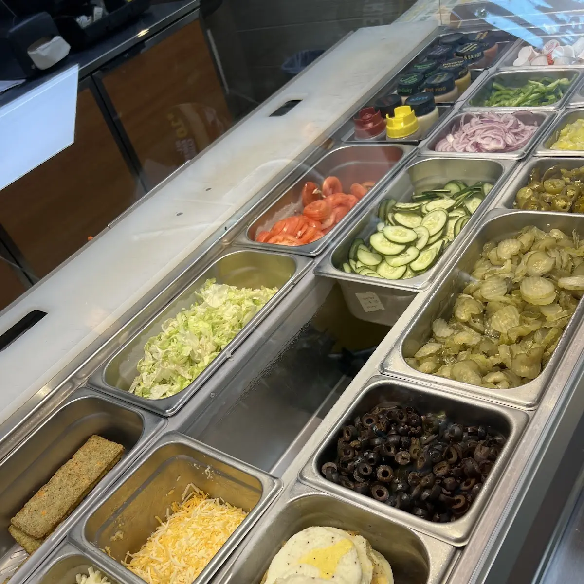 Olives Pickles Egg Tomatoes Onions Mozzarella Cheese