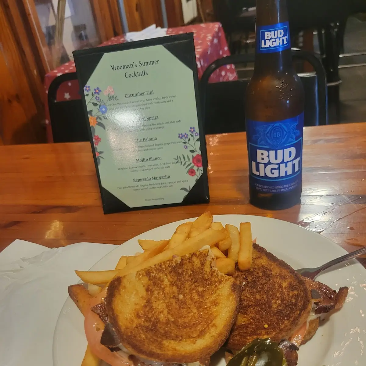 Grilled Cheese with Tomato and Bacon