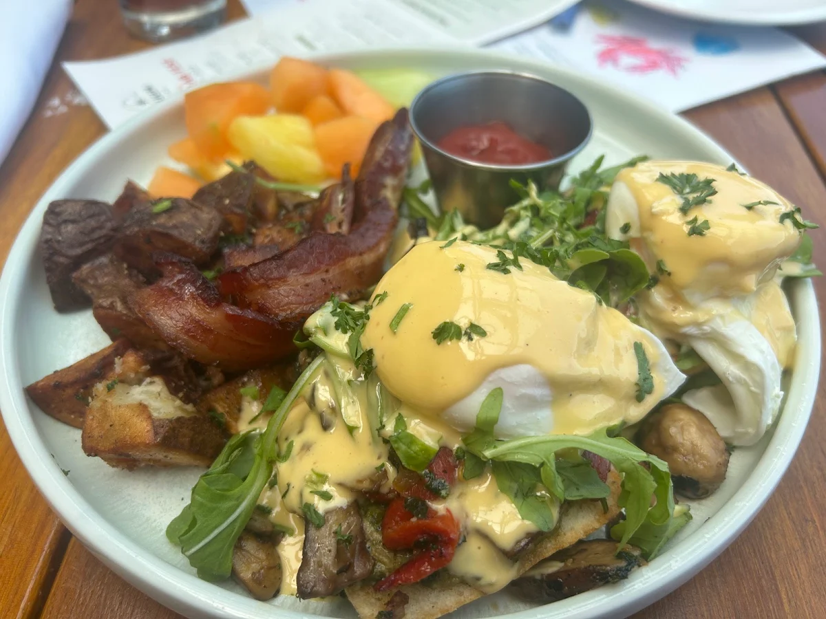 Mushroom Benny, Qualicum Beach Cafe