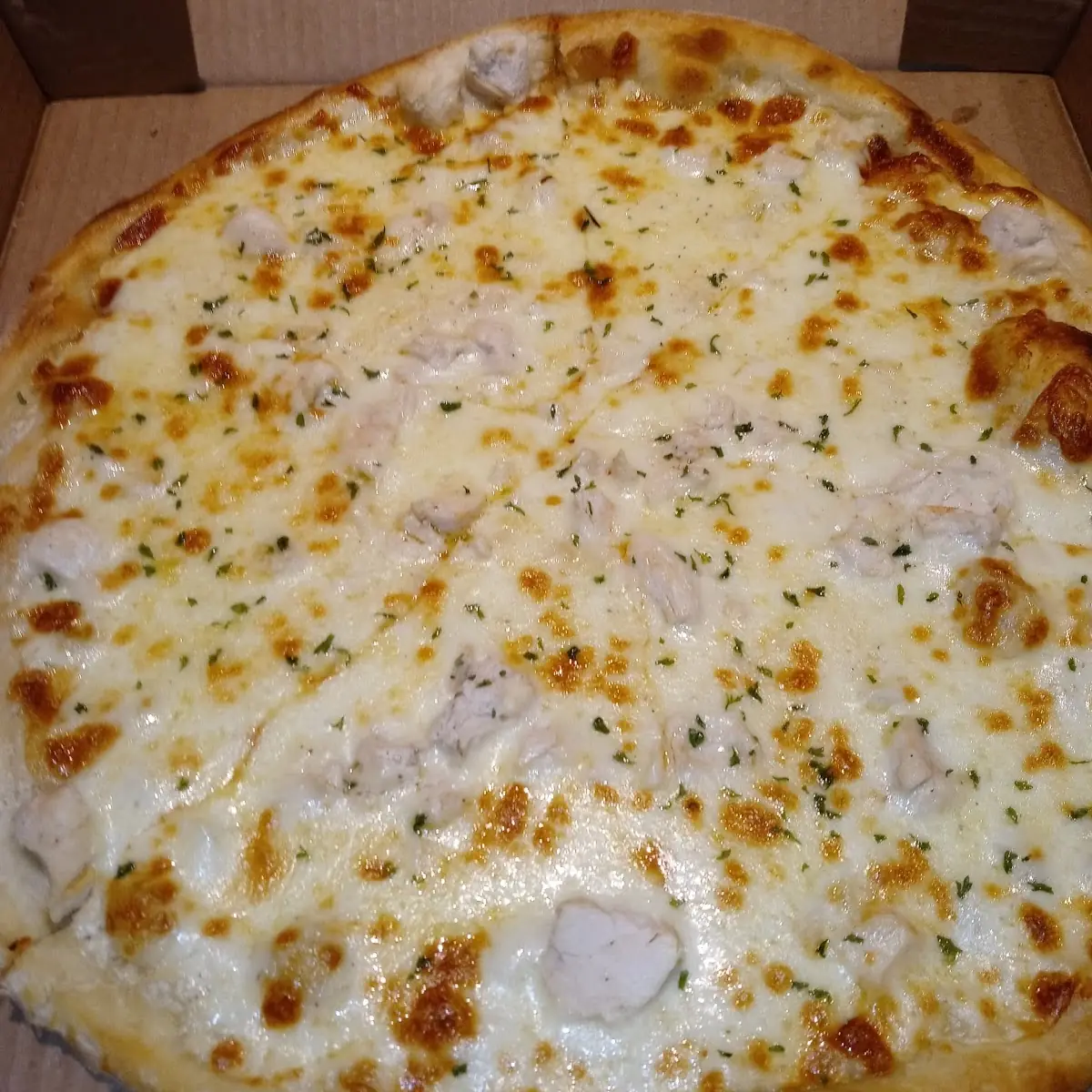 Chicken Alfredo Pizza