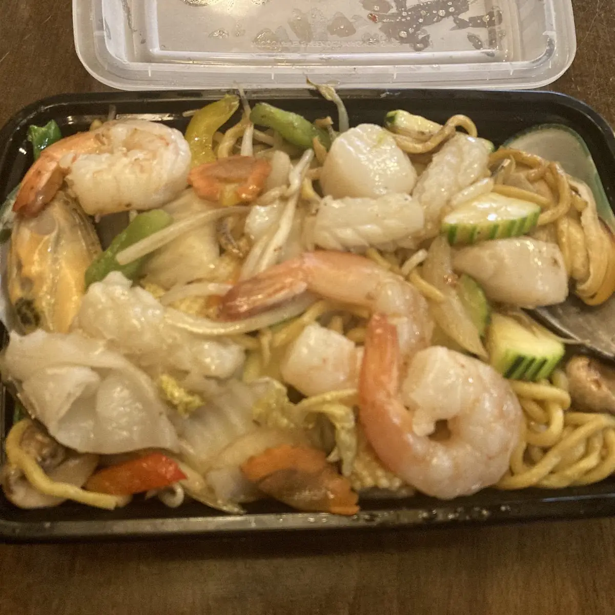 Seafood Combination Lo Mein
