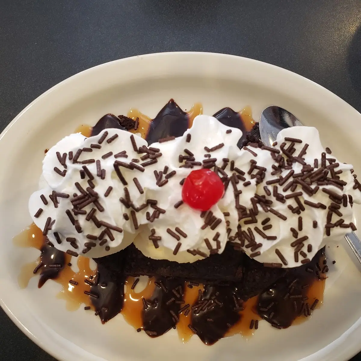 Hot Fudge Brownie Sundae