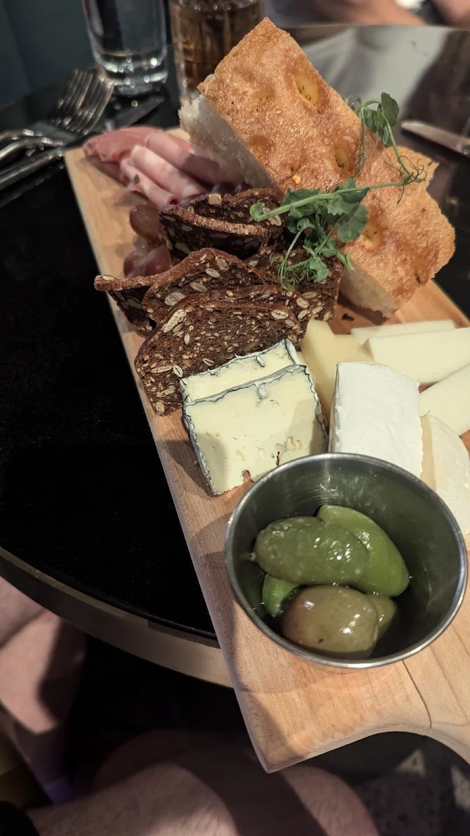 Planche De Fromages & Charcuteries, Mythik