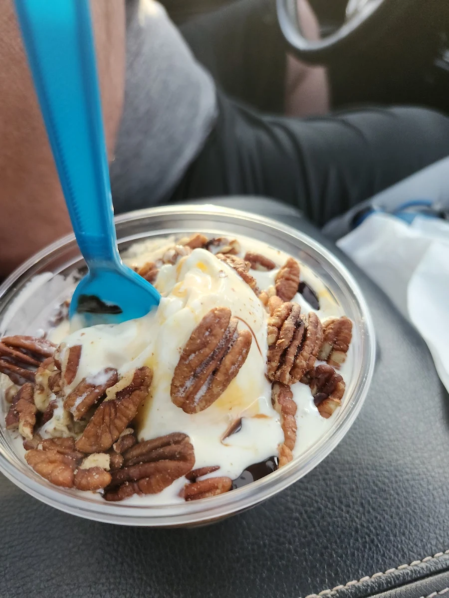 Turtle Caramel Sundae Custard
