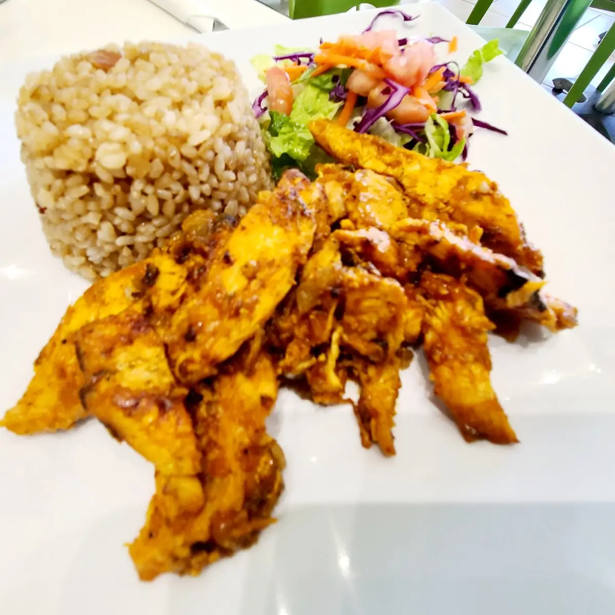 Tiritas De Pollo En Salsa Criolla