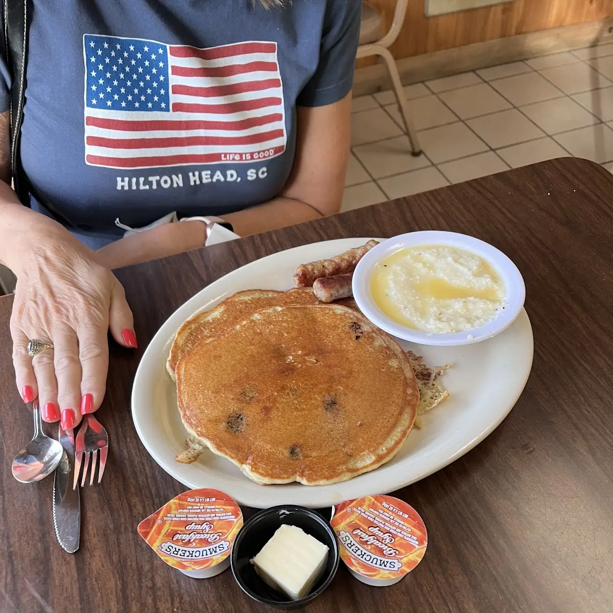 2 Pancakes & 2 Eggs