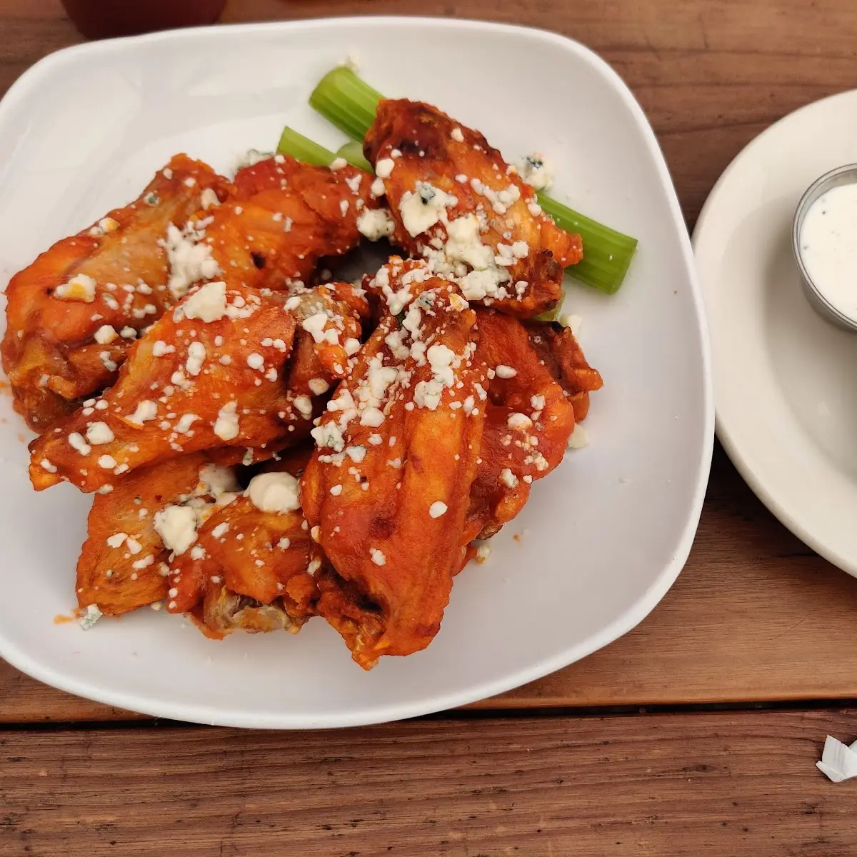 Bleu Buffalo Wings
