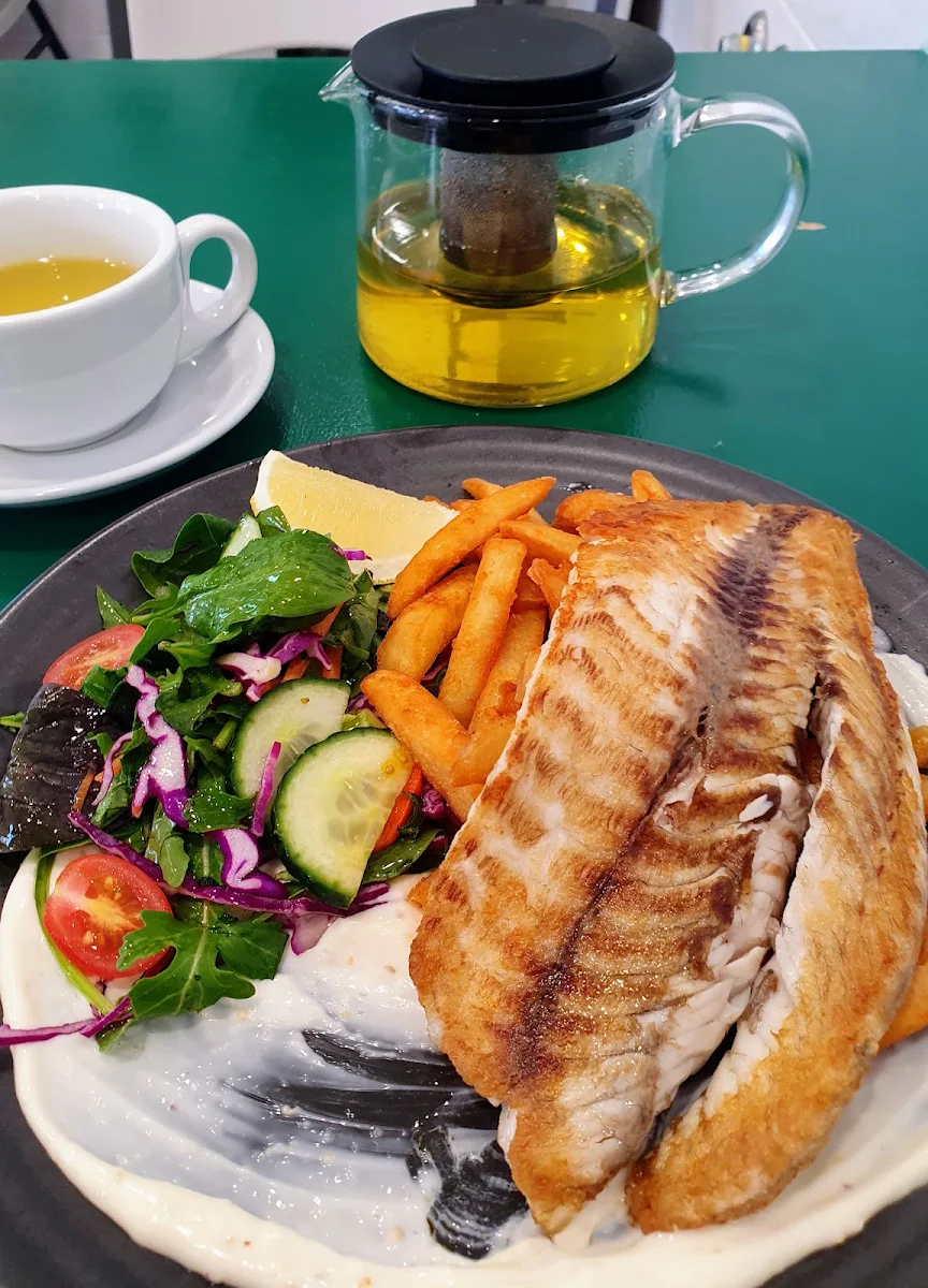 Fillet with Salad and Chips