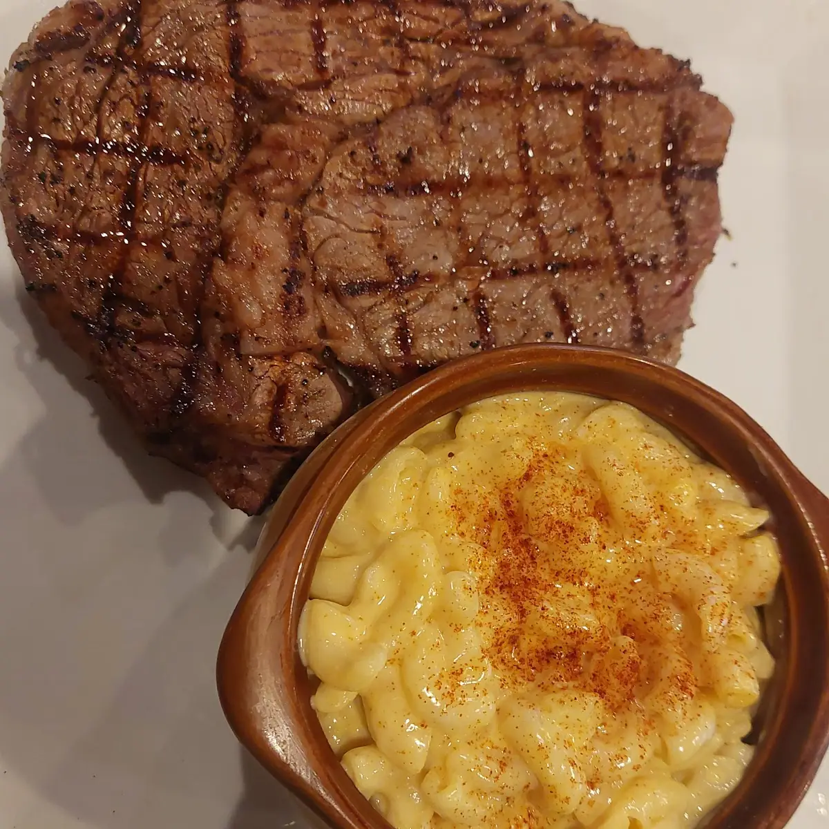 Salad & Mac & Cheese