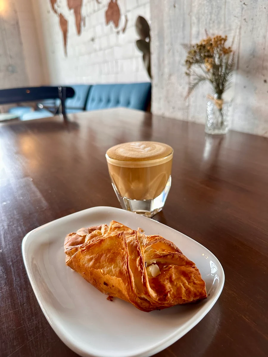 Cappuccino & Almond Croissant