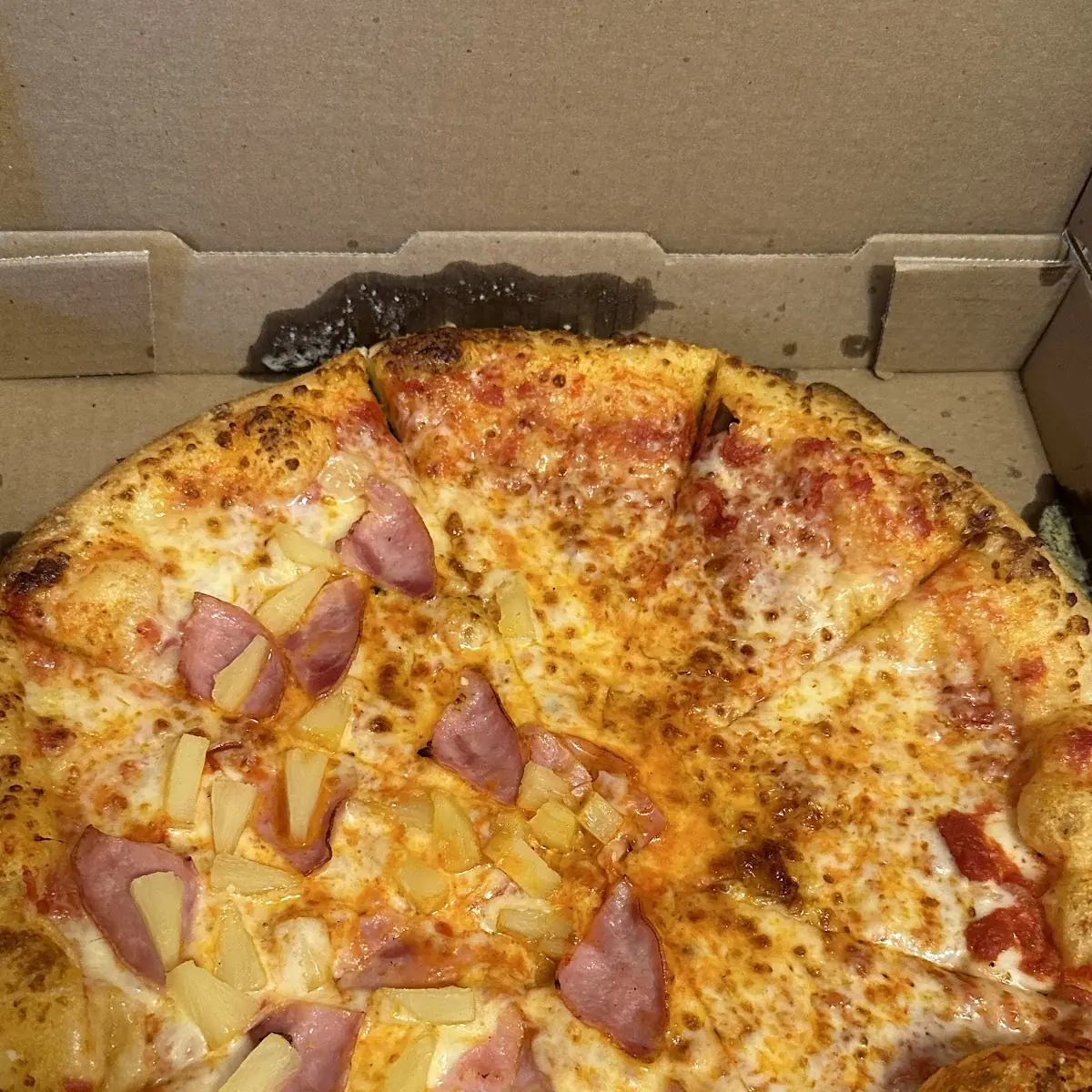 Hawaiian Pizza