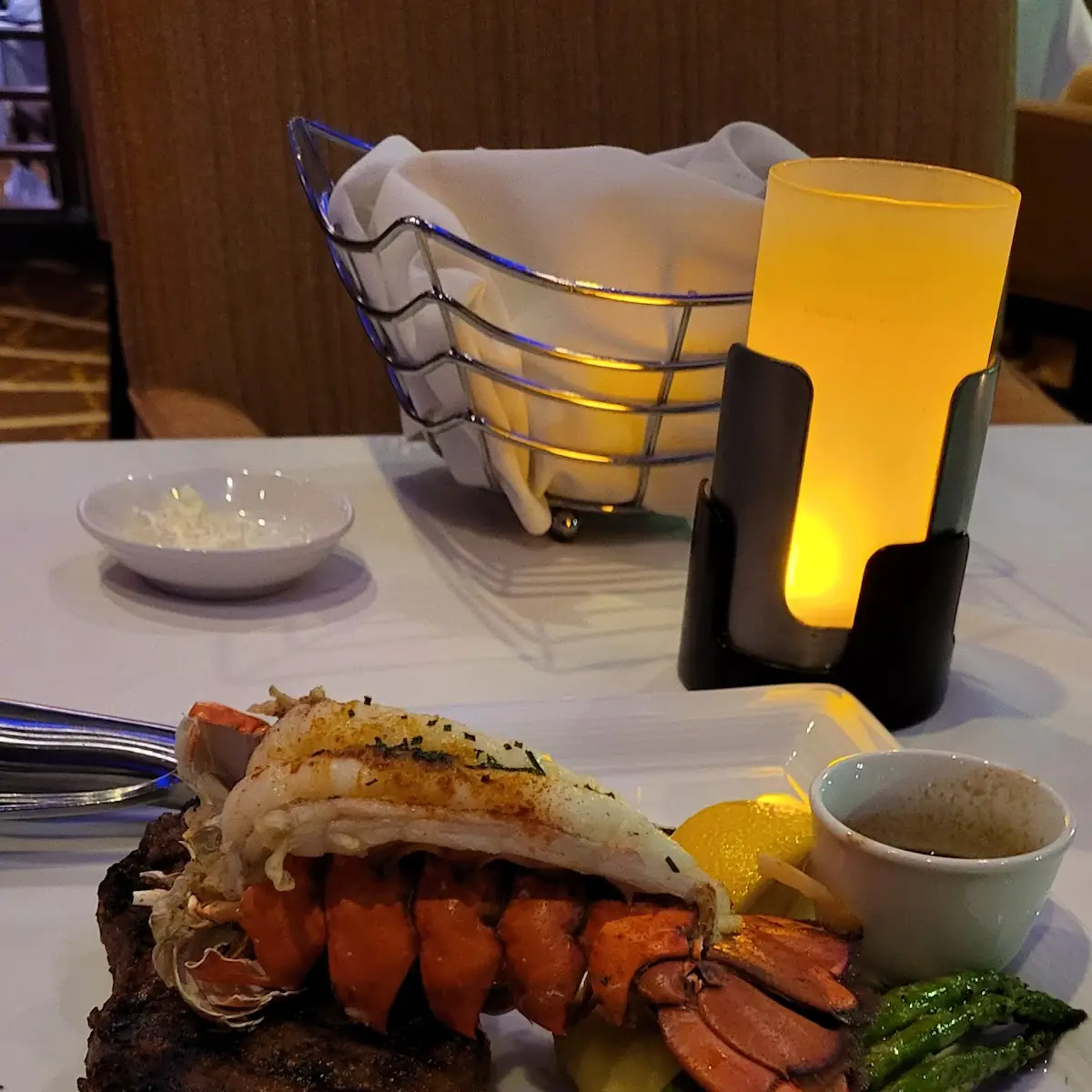 Surf and Turf, Neros Steakhouse
