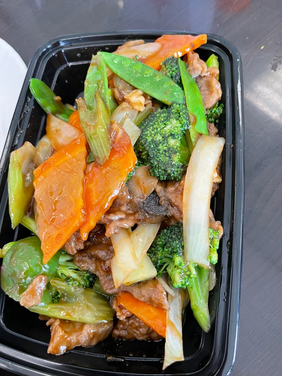 Beef with Garlic Sauce