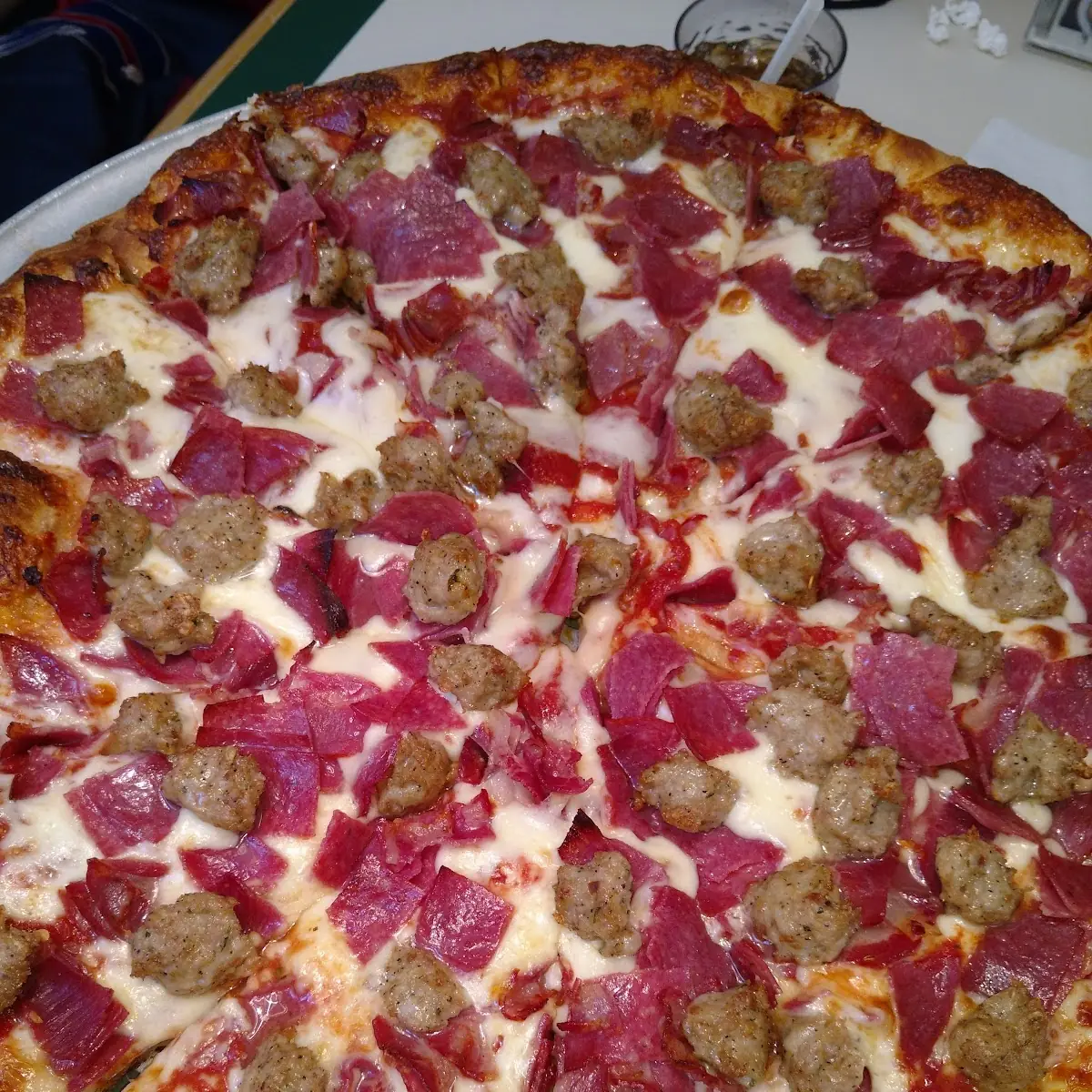 Royal Supreme Pizza