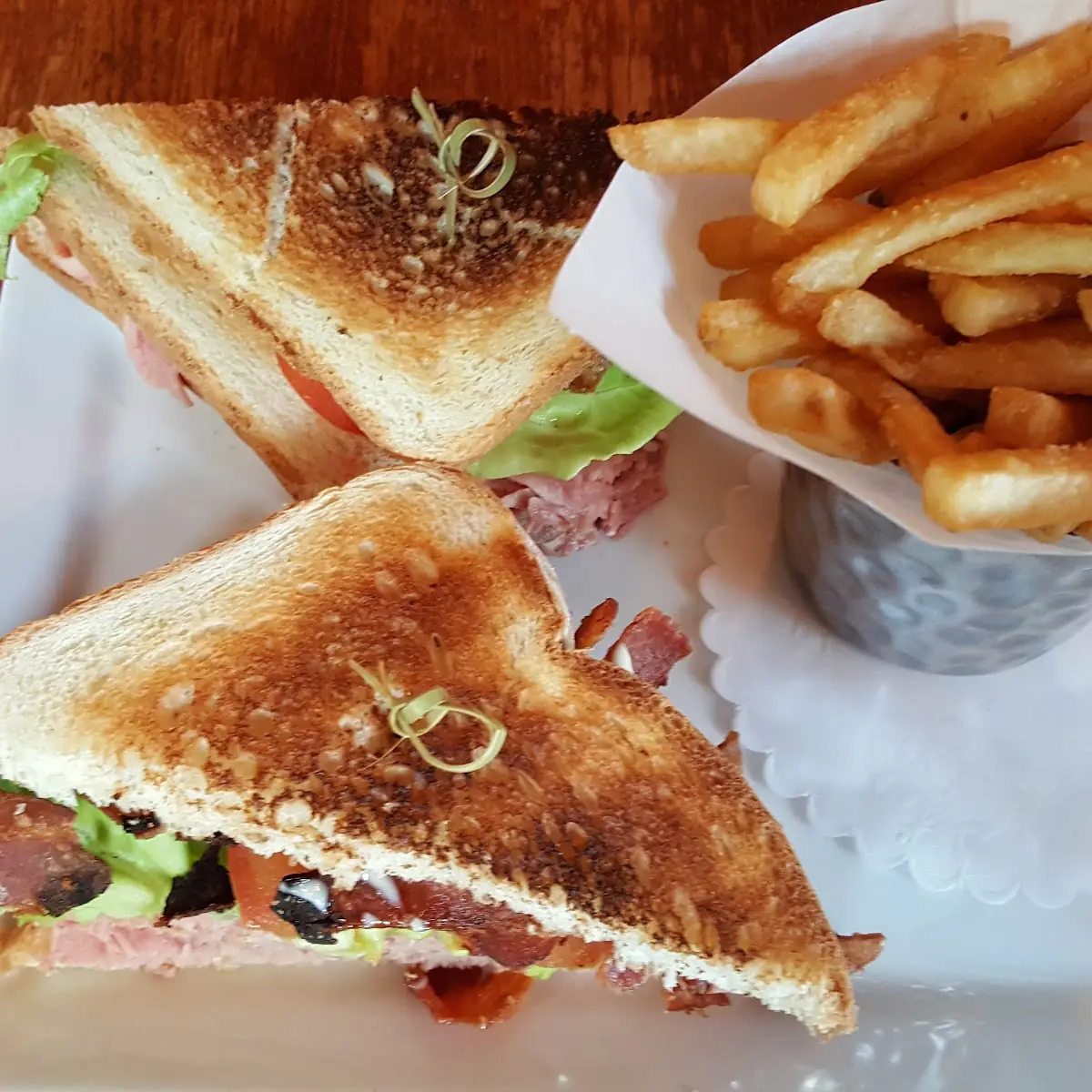 Roast Beef Club Sandwich