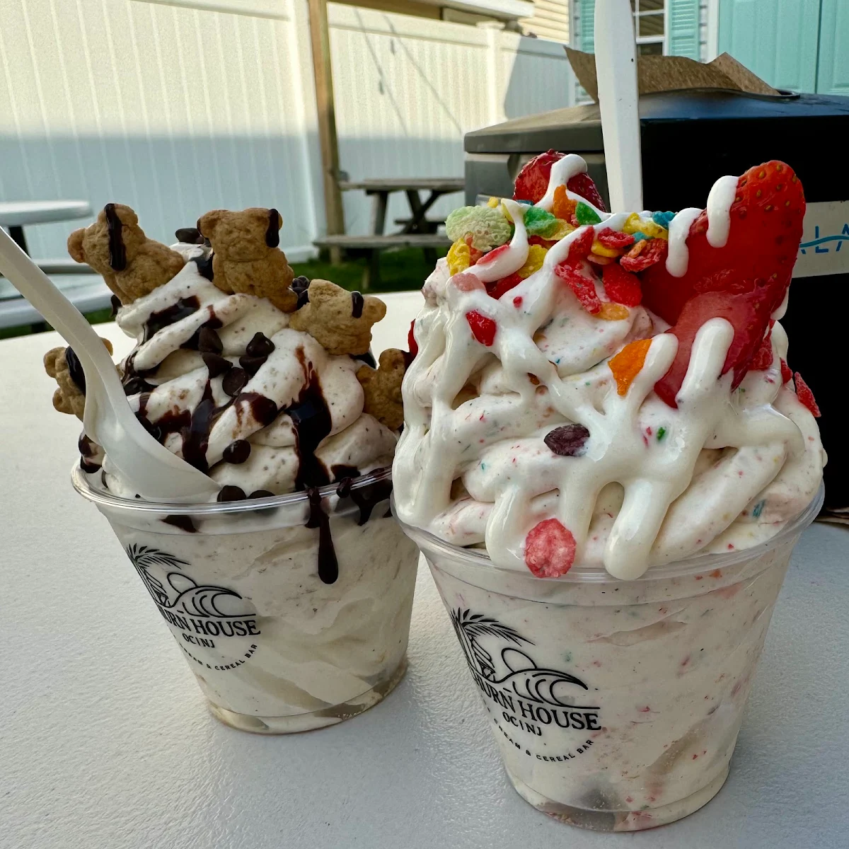 Peanut Butter Wipeout & Sweet Tooth Cup S