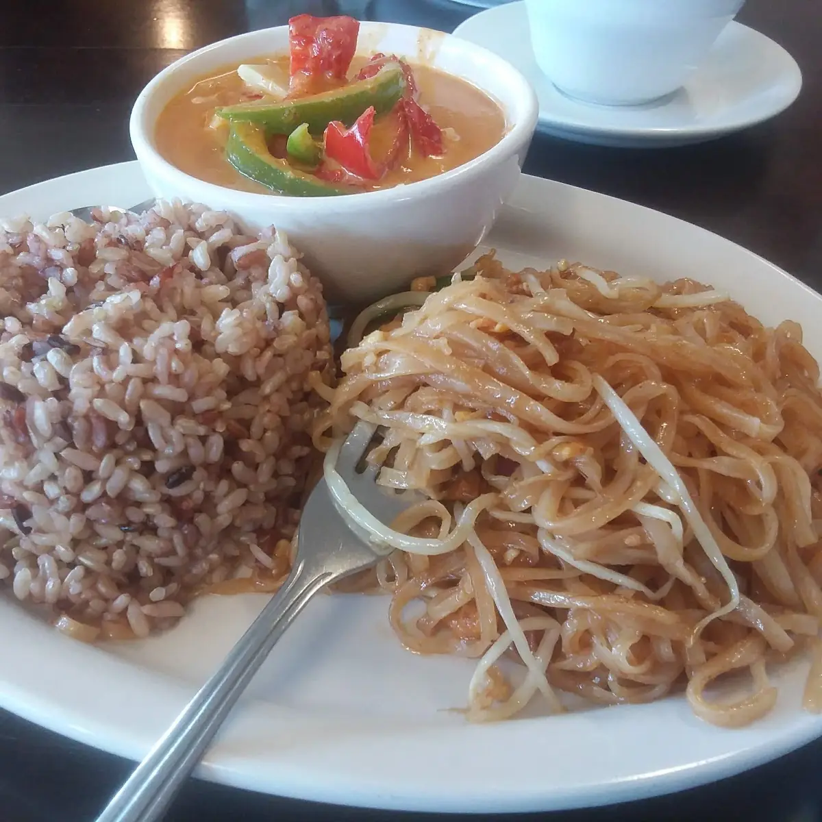 Phad Thai Massamam Curry Brown Rice & Peanut Sauce