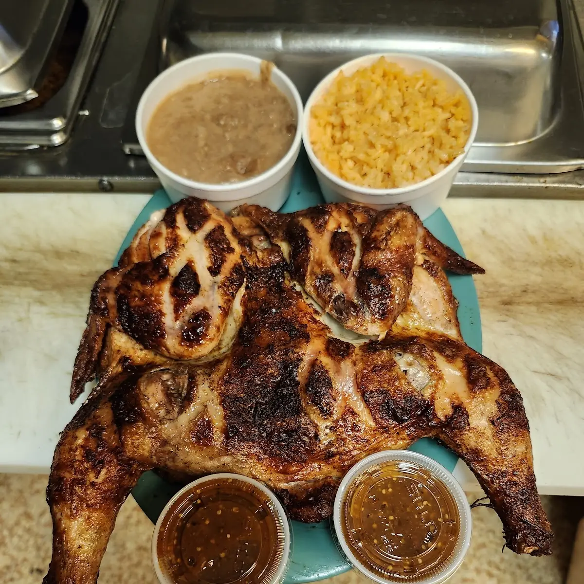 Combo de Pollo Asado Viernes Sábado Y Domingos