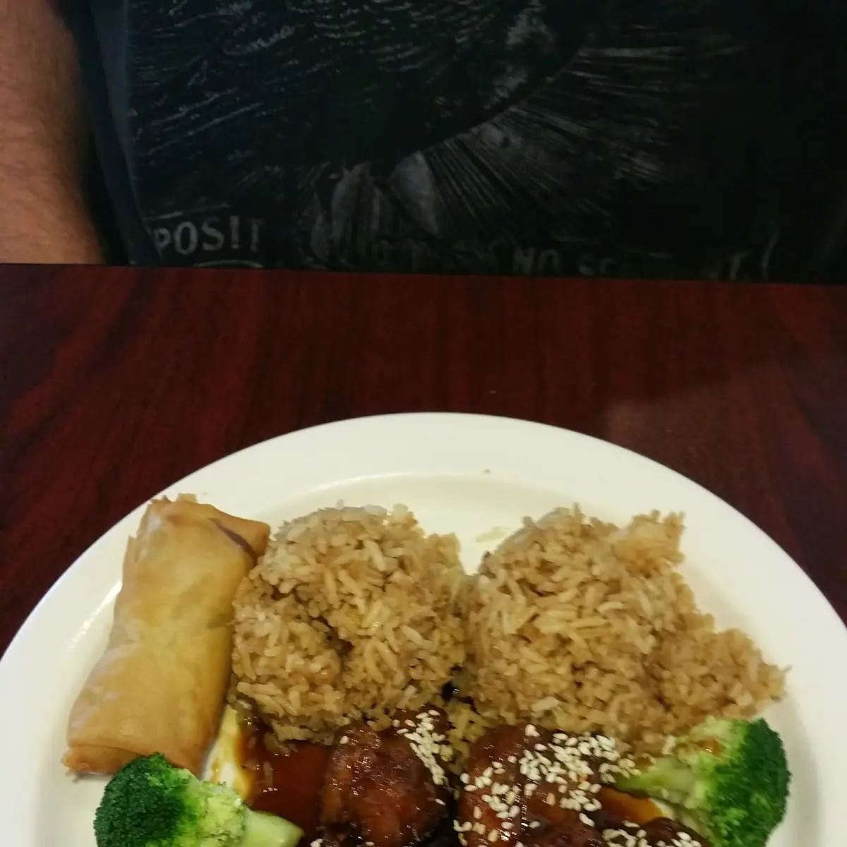 Sesame Chicken w Fried Rice