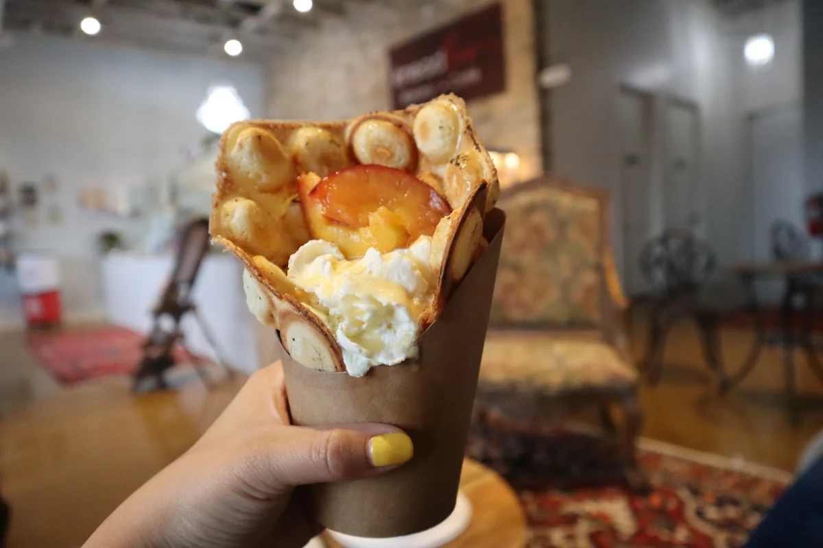 Bubble Waffle Sandwich