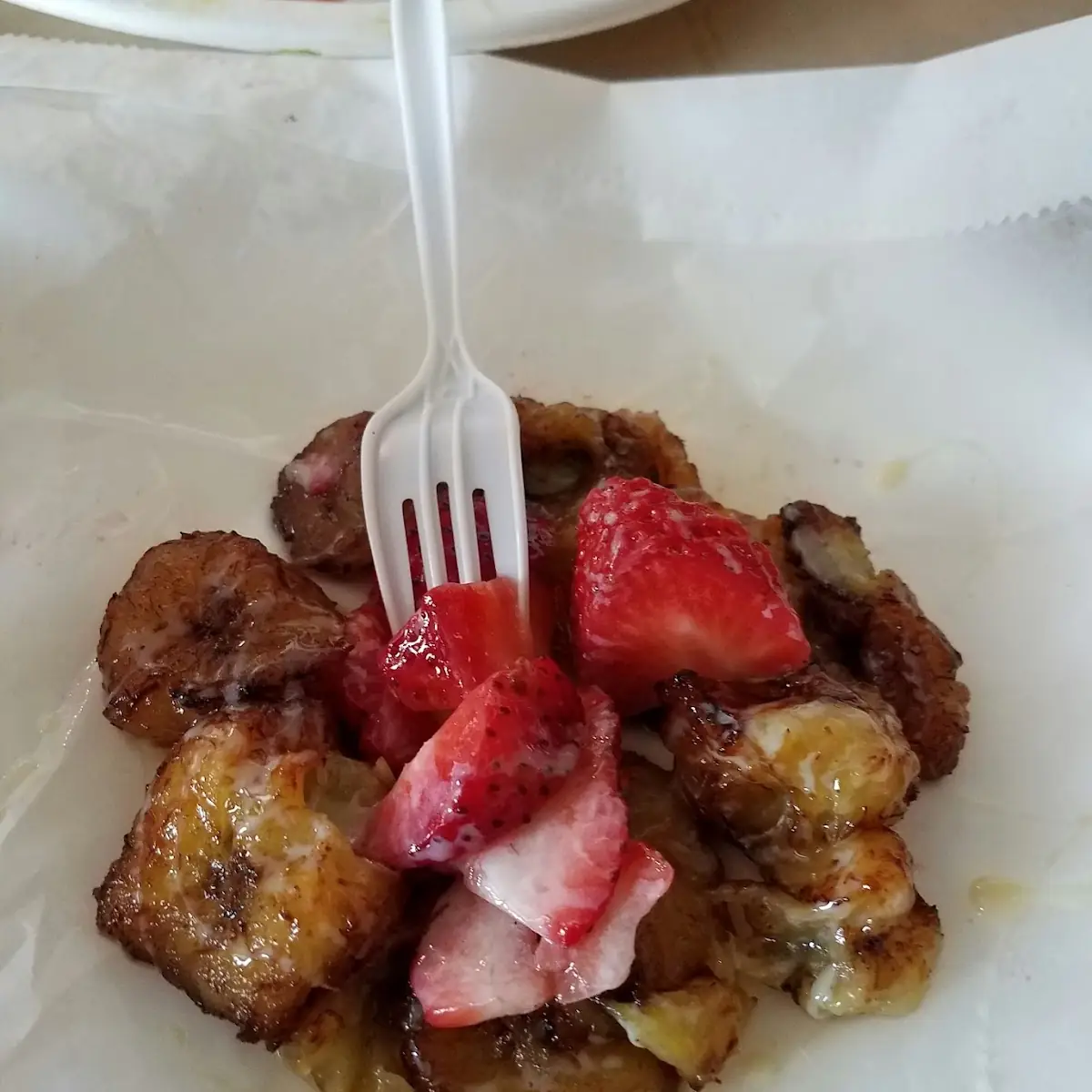 Fried Plantains w Fresh Strawberries