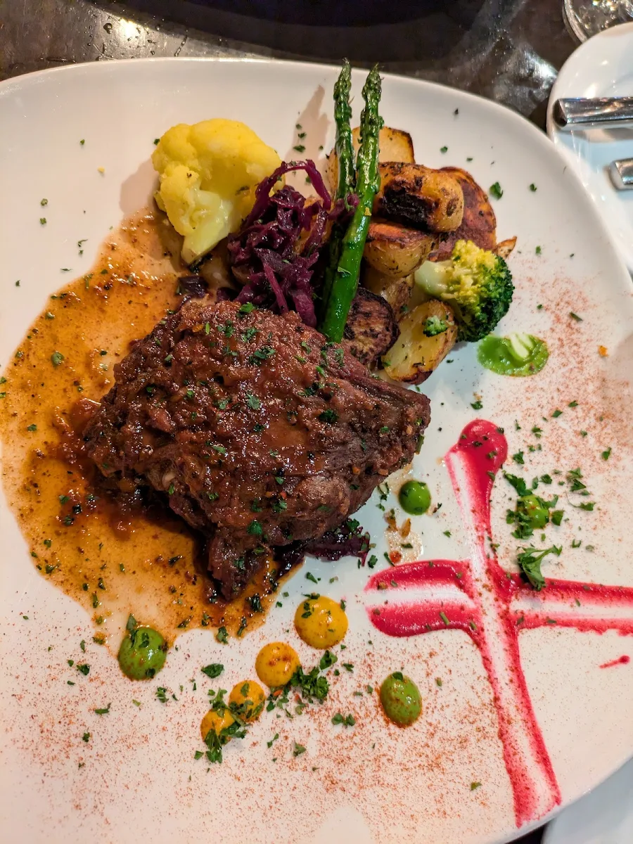 Braised Bison Short Ribs, 112 Restaurant & Lounge
