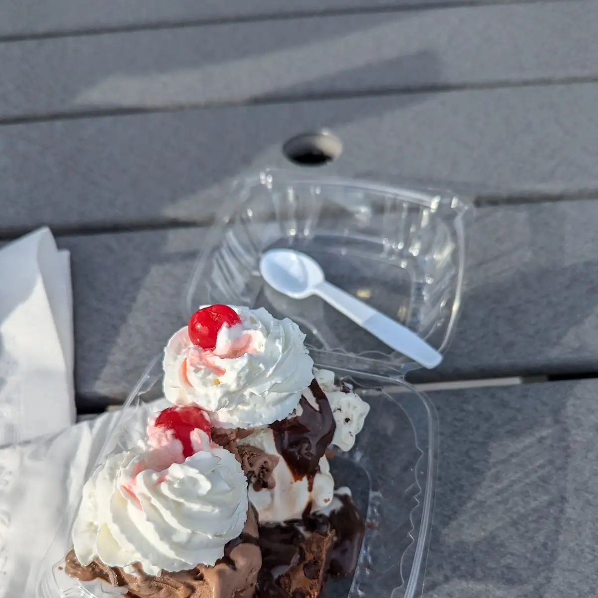 Hot Fudge Brownie Sundae