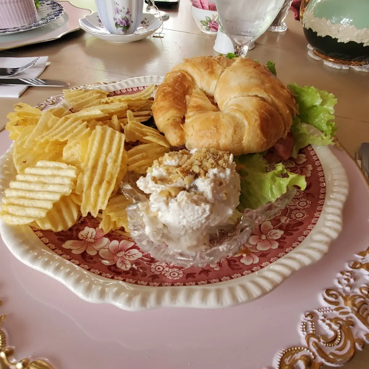 Croissant Sandwich