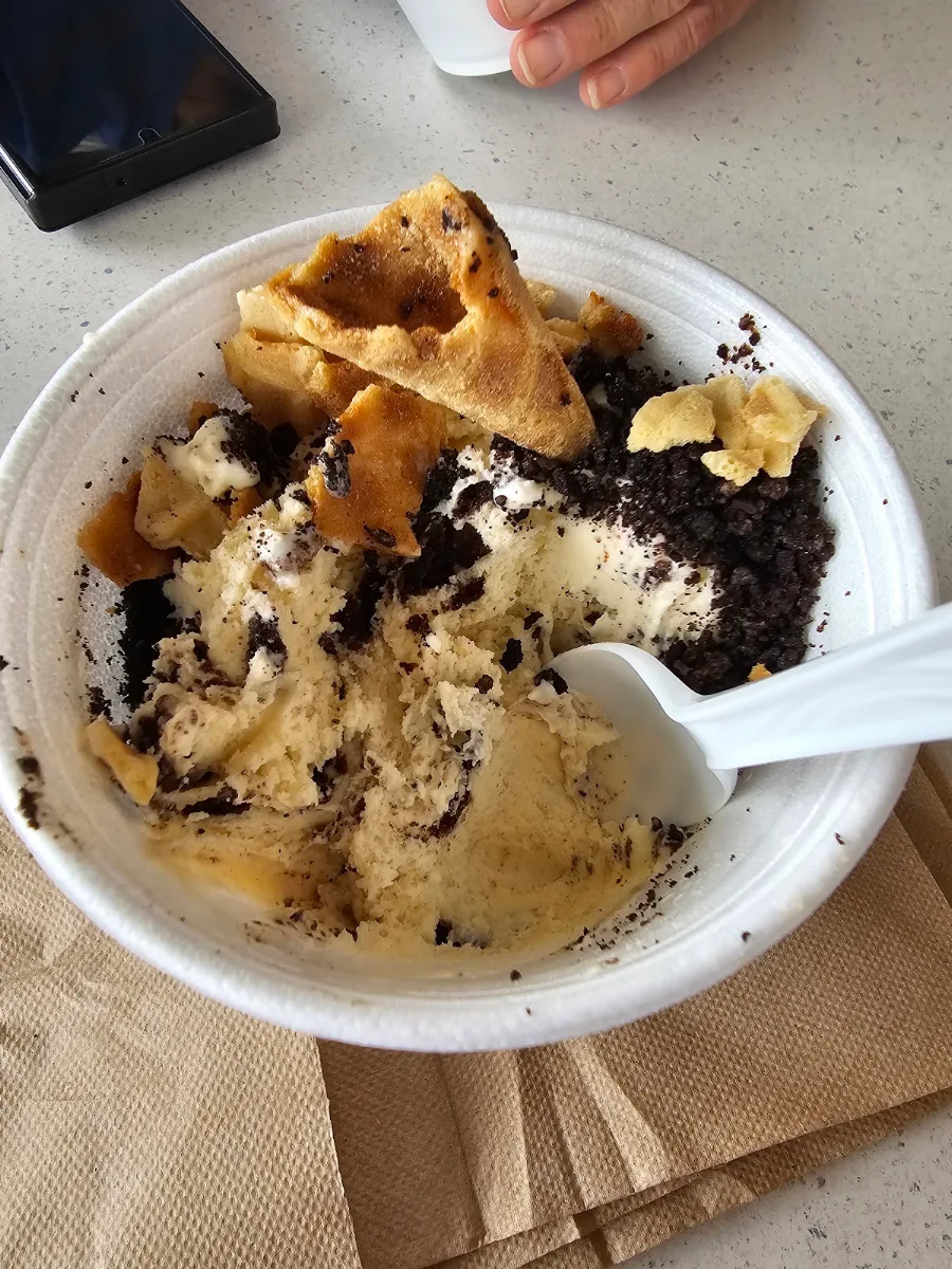Cookies & Cream Ice Cream with Waffle Cone Chips